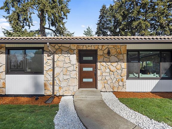 5th image of 11615 55th Avenue SW