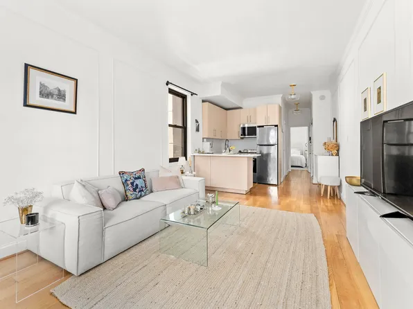 512 East 83rd Street D4 image 3 of 11