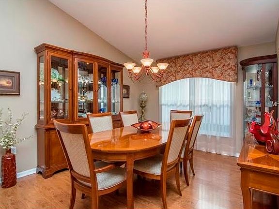 5th image of 9803 Oakwood Hills Ct