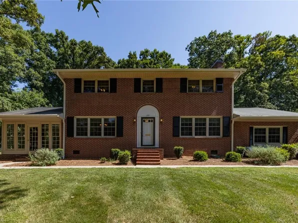 275 Ivy Cir, Elkin, NC 28621