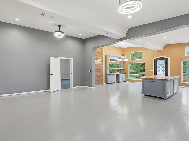 17621 Stacey Ln — Photo 12