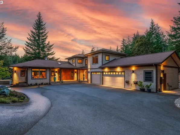 89568 Sunny Loop Ln, Bandon, OR 97411