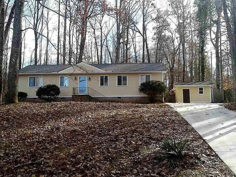 1st image of 1423 Oak Forest Dr