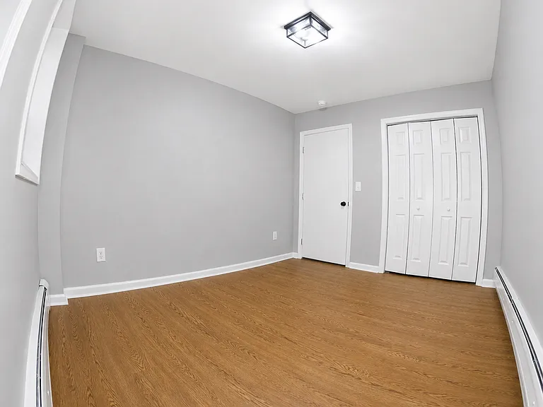 350 Princeton Ave — Photo 5