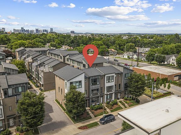 3rd image of 712 Melpark Dr