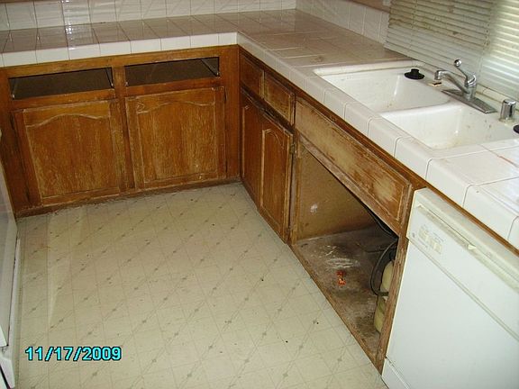 3rd image of 2450 N Summers Ct