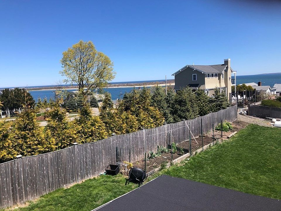 13 Hillside Rd, Ipswich, MA 01938 Zillow