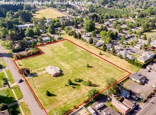 240 SW 9th St, Dundee, OR 97115