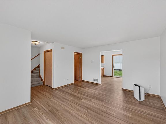 4th image of 1014 2nd St NW