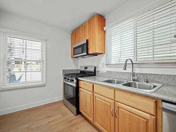 4th image of 7706 Hollywood Blvd APT 2