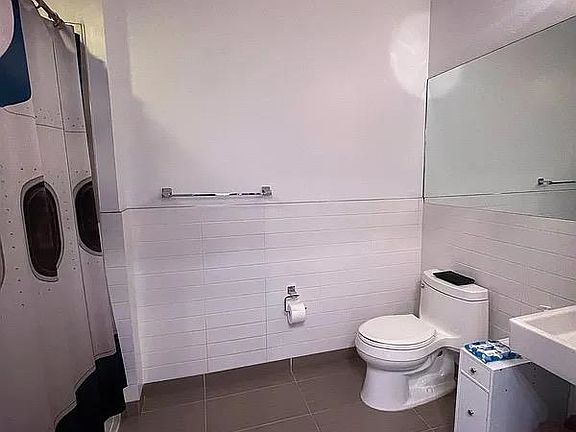 4th image of 217 Newark Ave APT 501