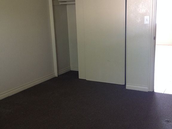 4th image of 1460 E Davidson St APT A