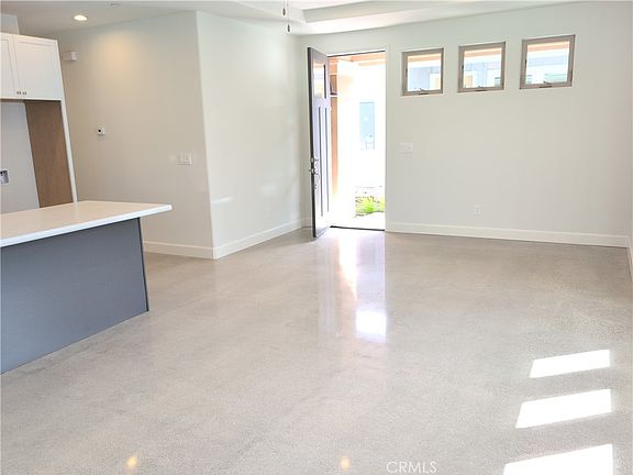 5th image of 1433 Ronald Way