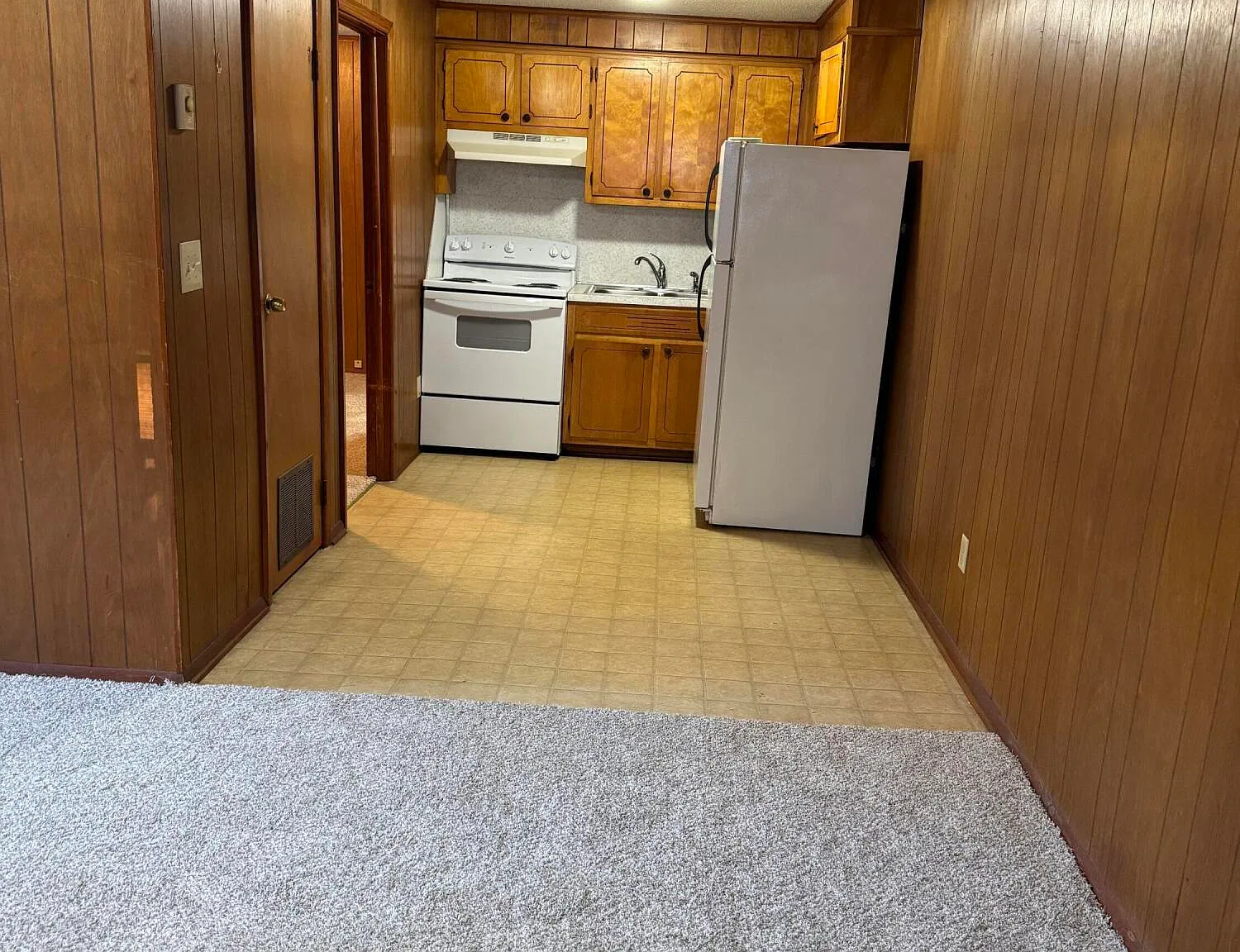 70 Franks Ct — Photo 4