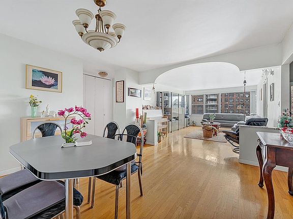 2nd image of 12510 Queens Blvd APT 715