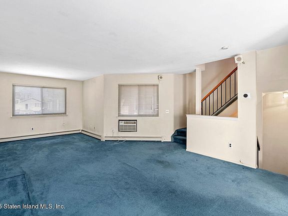 5th image of 34 Zachary Ct