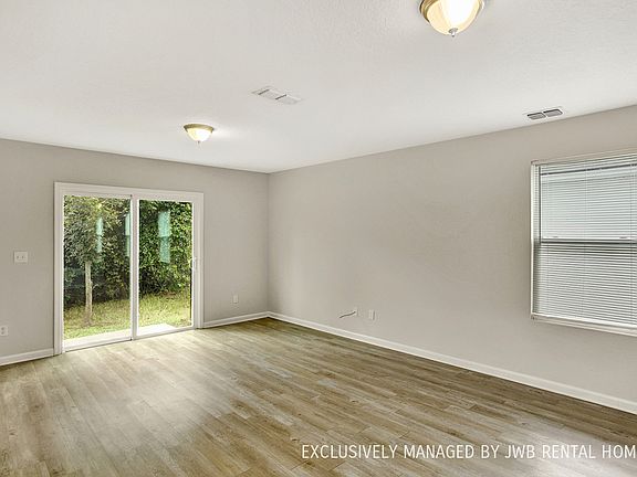 5th image of 1321 Orton St