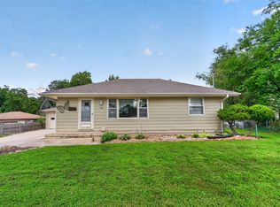 940 NE 51st Ave, Des Moines, IA 50313