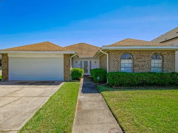 11240 Woodvine Ln, New Orleans, LA 70128