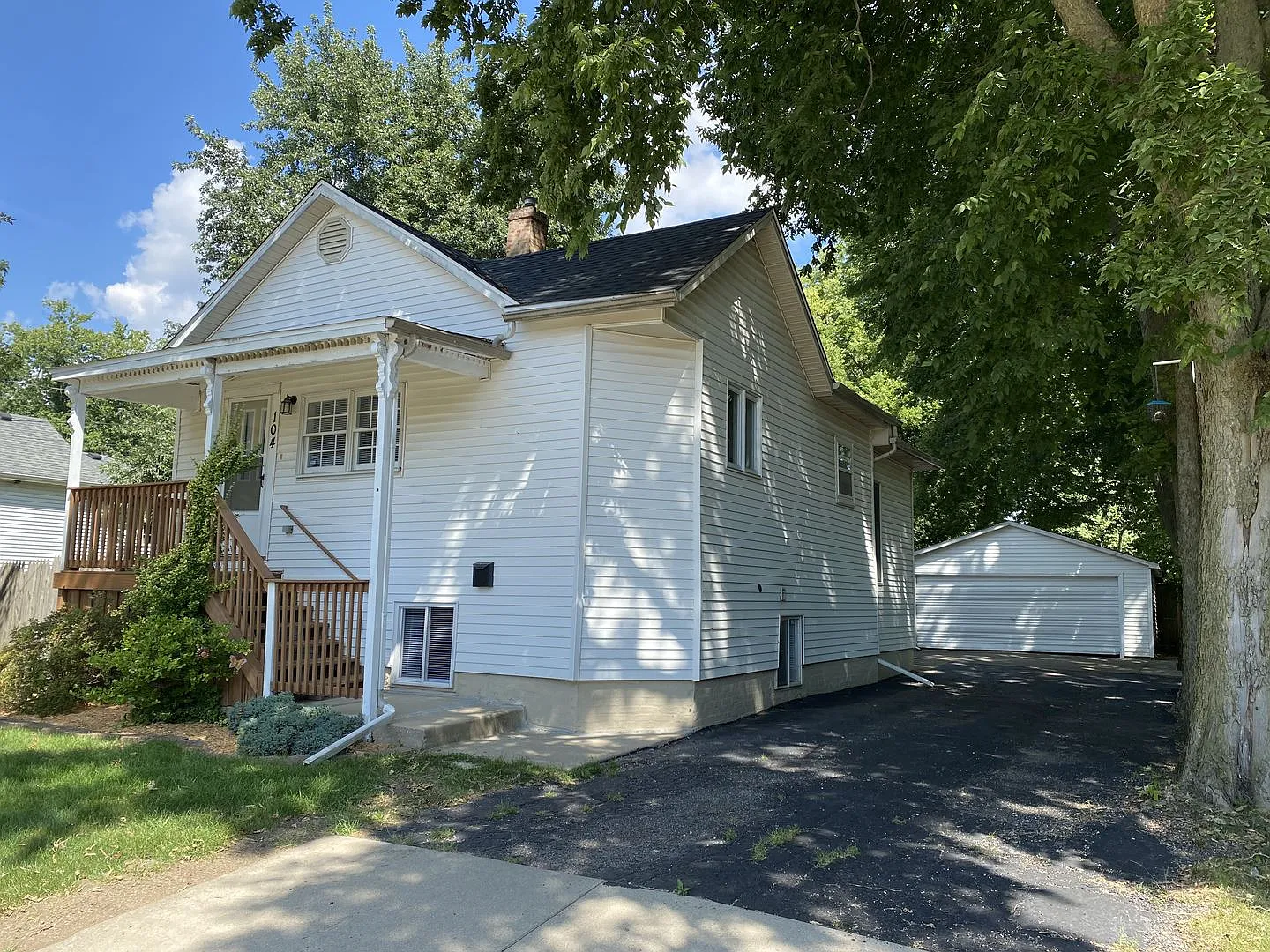 104 Stockholm St photo 1