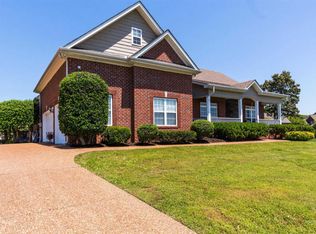 102 Polly Ann Ct, Mount Juliet, TN 37122