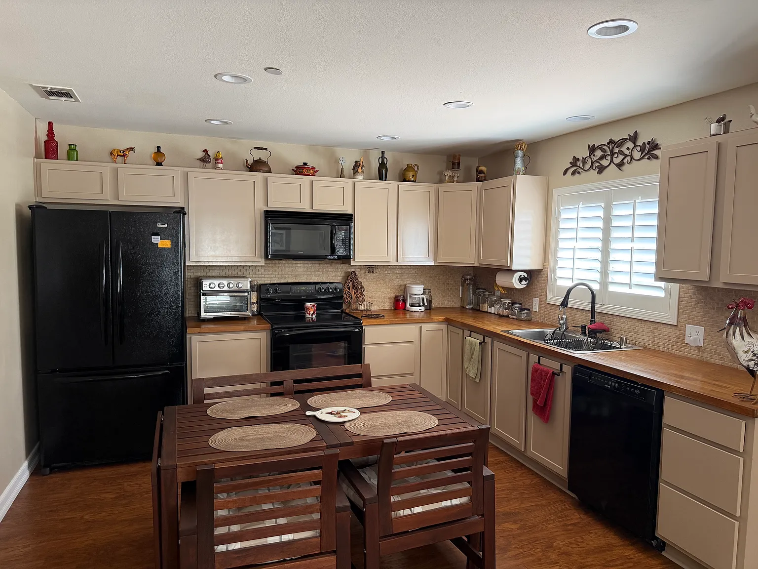 17242 Santiago Canyon Rd — Photo 4
