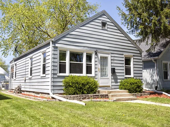 2449 South 74th STREET, West Allis, WI 53219