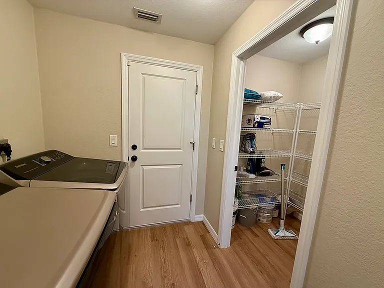 7033 Waldo Cir — Photo 18