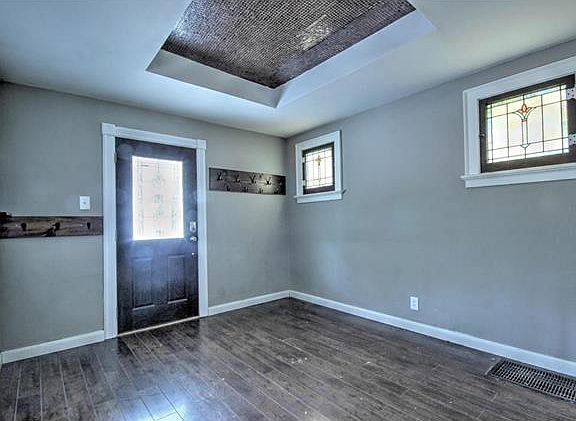 5th image of 2426 E Milton Ave