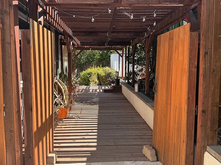 8625 Delmonico Ave — Photo 31