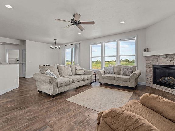2nd image of 3846 E Zion Ln