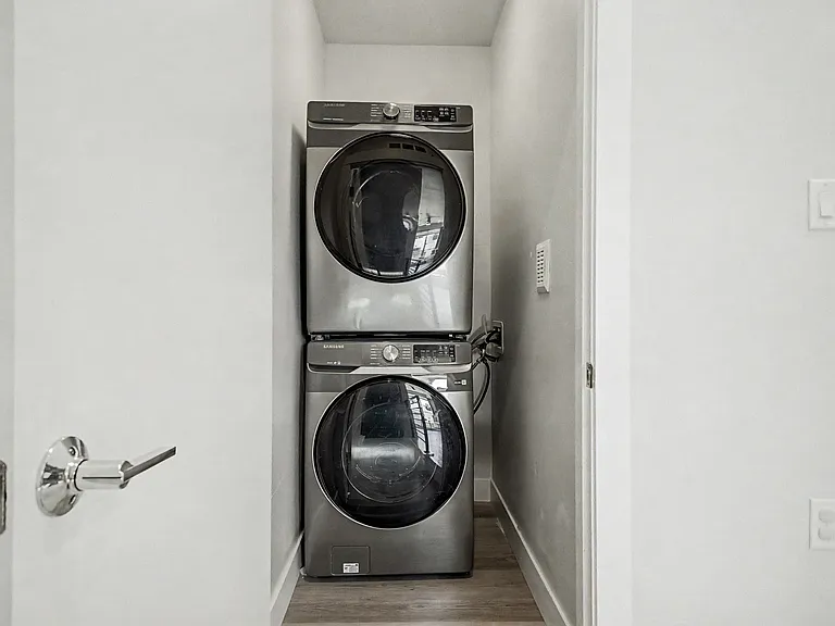 3437 W 63rd Pl — Photo 17