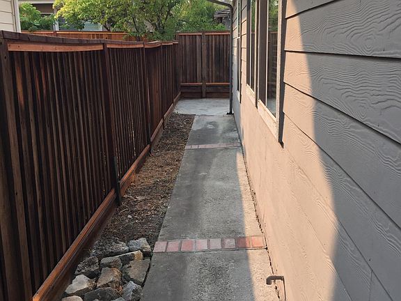side yard entry/walkway