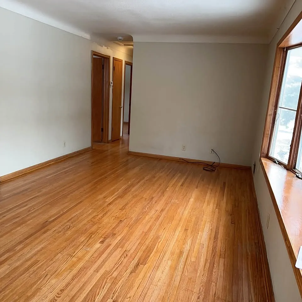 3 bed, 1200 sqft, $1,850 — Photo 1