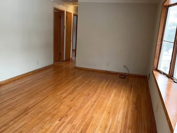 1117 Cumberland St, Saint Paul, MN 55117