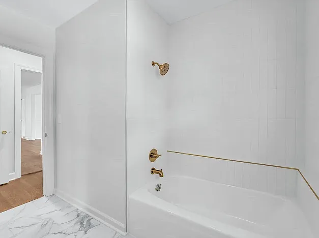 111 Lois Ln — Photo 13