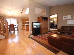 2099 Viburnum Trl, Eagan, MN 55122