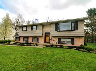 4775 Logan Arms Dr, Youngstown, OH 44505
