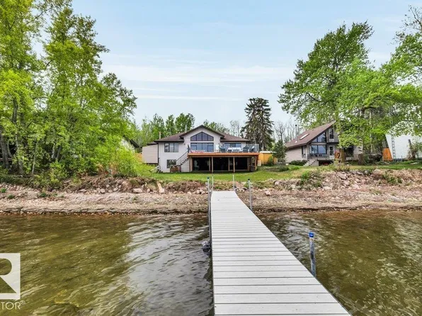 275 Poplar Cres, Lacombe County, AB T0C 2J0