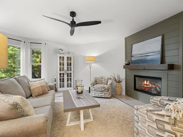 4114 Sherwood Forest Dr, Traverse City, MI 49686