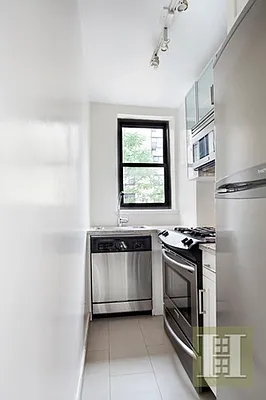 Rented by Halstead Real Estate | media 14