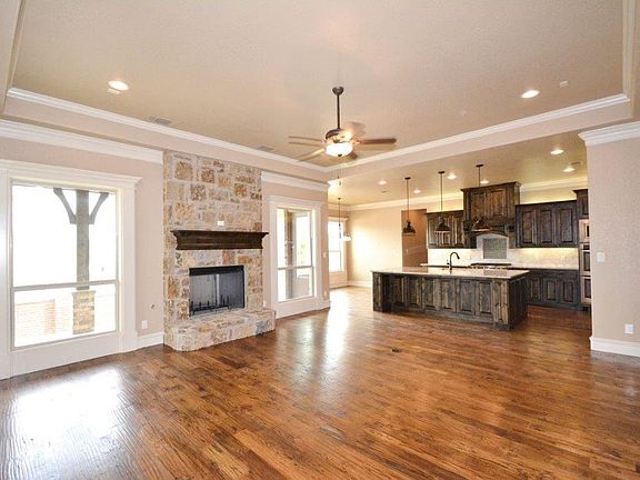 4th image of 6820 Woodland Hills Dr