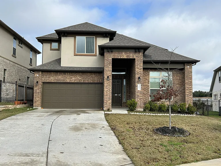 3005 Zelma Dr — Photo 1