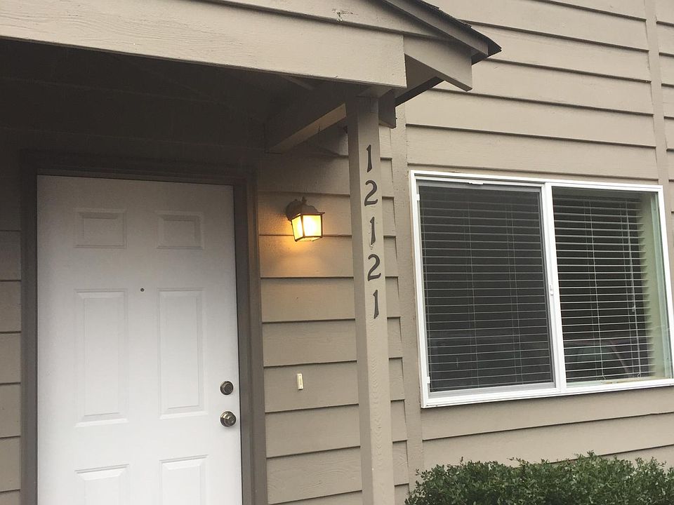 1st image of 12121 125th Avenue Ct E