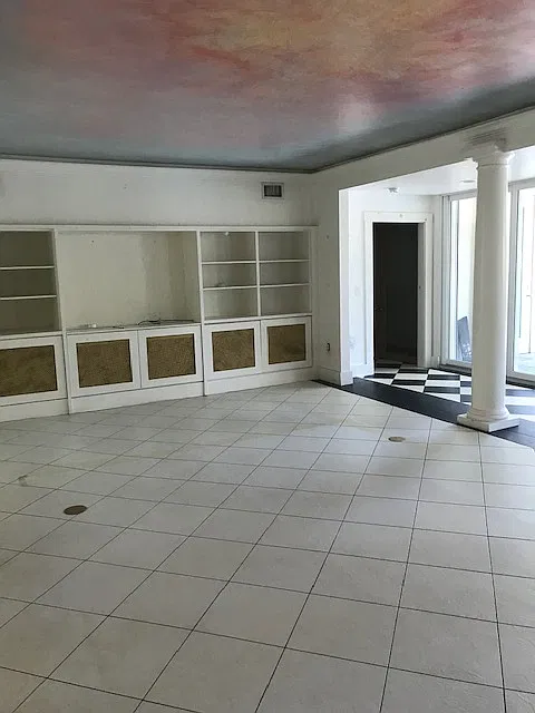 4 bed, 2800 sqft, $2,800 — Photo 2