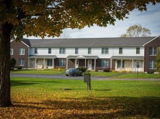 37 Canterbury Woods St, Queensbury, NY 12804