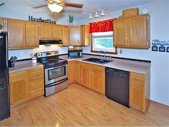 2nd image of 104 Irene Dr