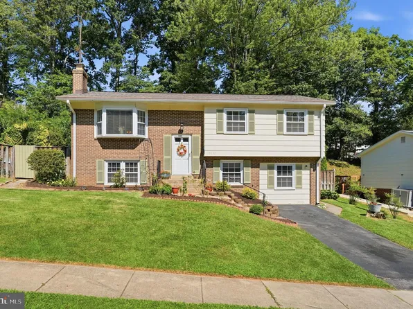 13632 Kingsman Rd, Woodbridge, VA 22193