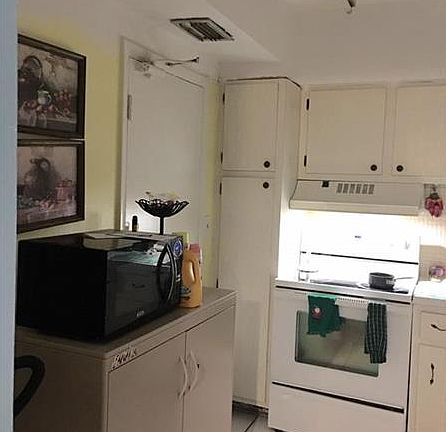 4th image of 3501 Jackson St APT 110
