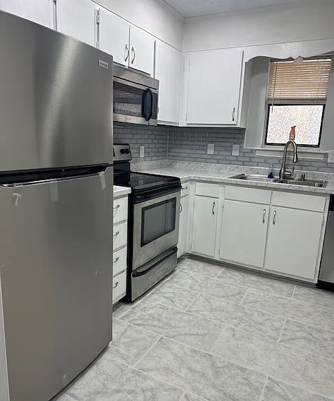 734 Hedgelawn Way #A — Photo 9